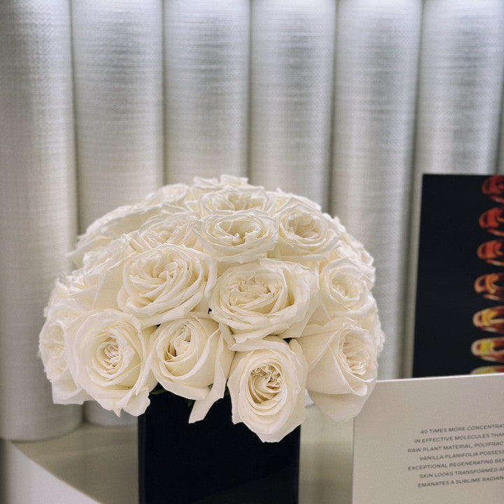 Black and White Elegance (pre-order)