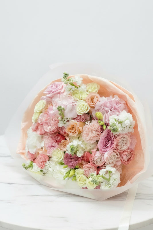 Light Mix Flowers Bouquet