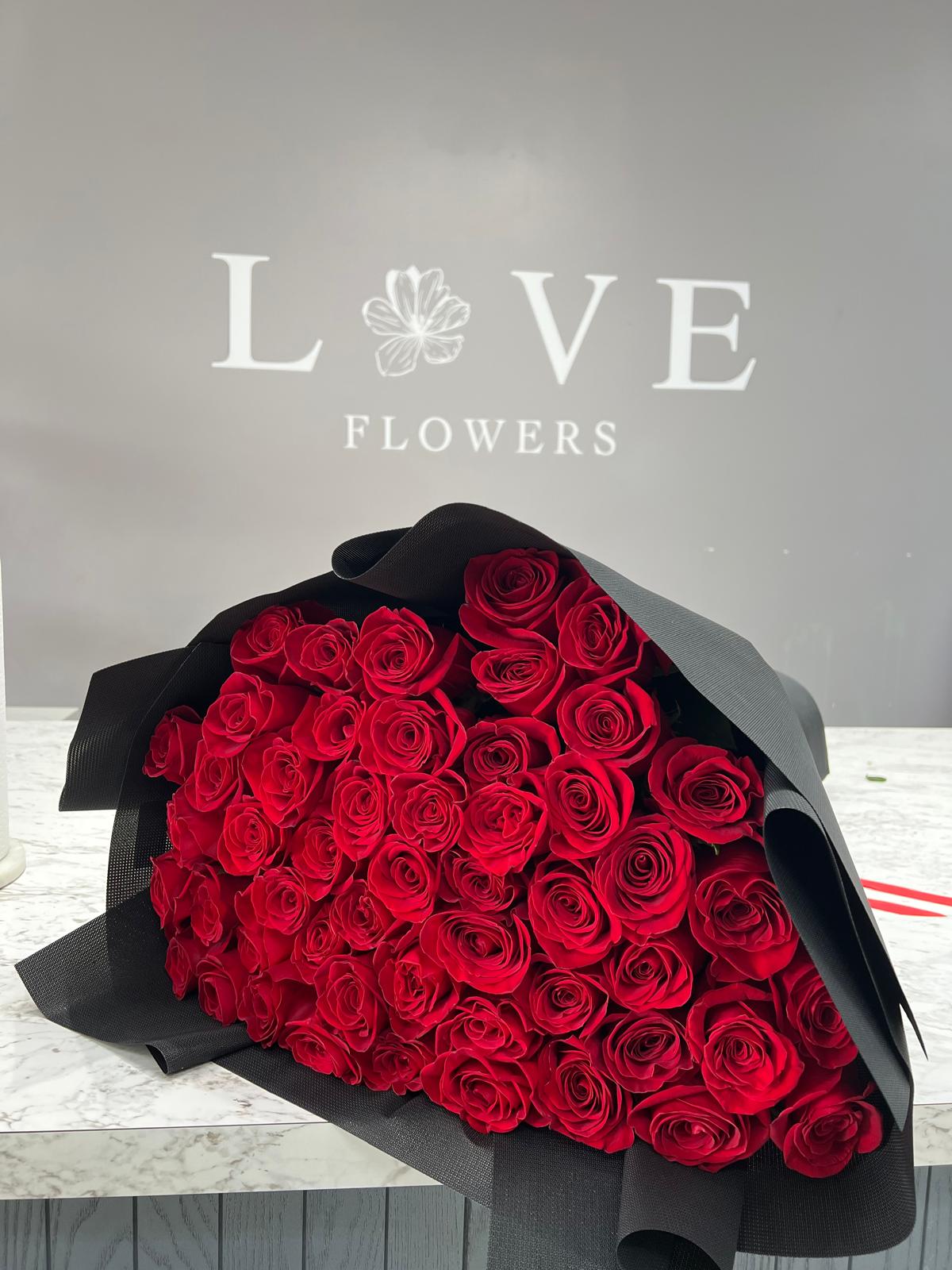 Extra Long Roses In Love (Extra Long Stem Roses in black wrapping) | Love Flowers