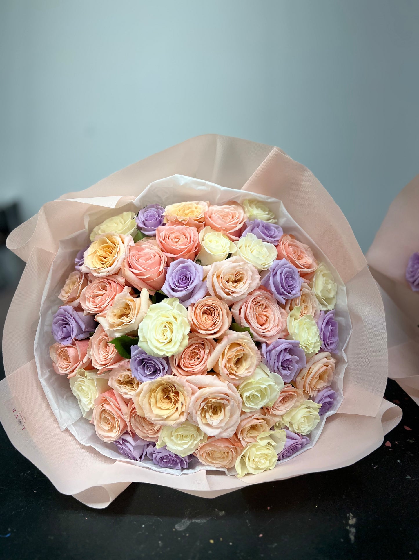 Large Mix Roses Bouquet