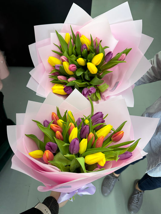 Small Mix Tulips Bouquet