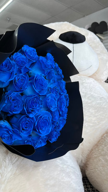 25 Blue Roses